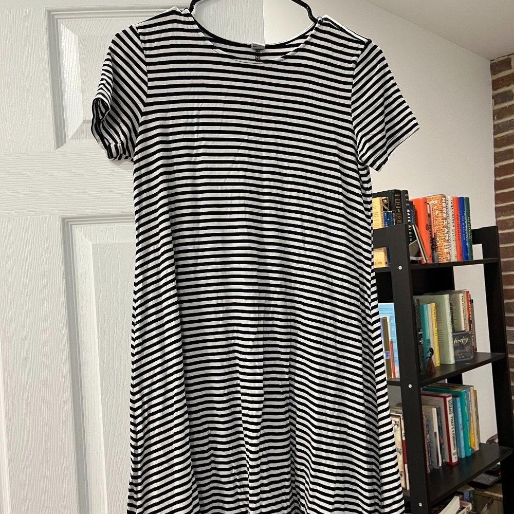 Old Navy Short-sleeved Jersey T-shirt dress